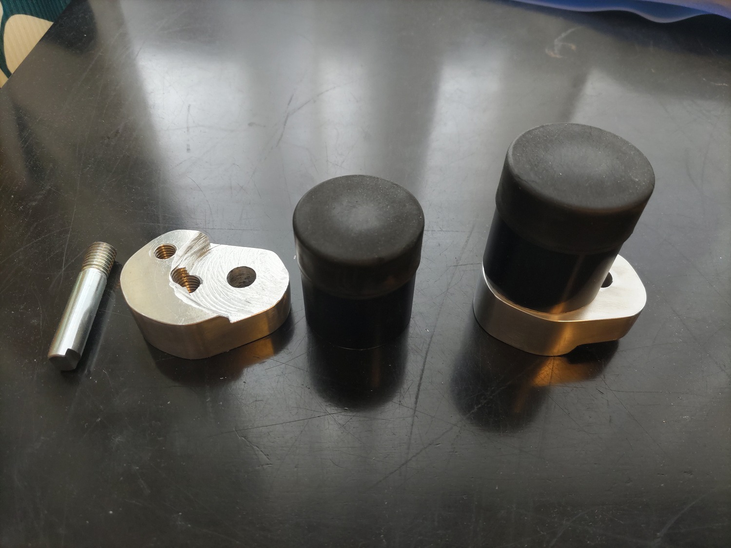 改良完成したタンク前方固定金物