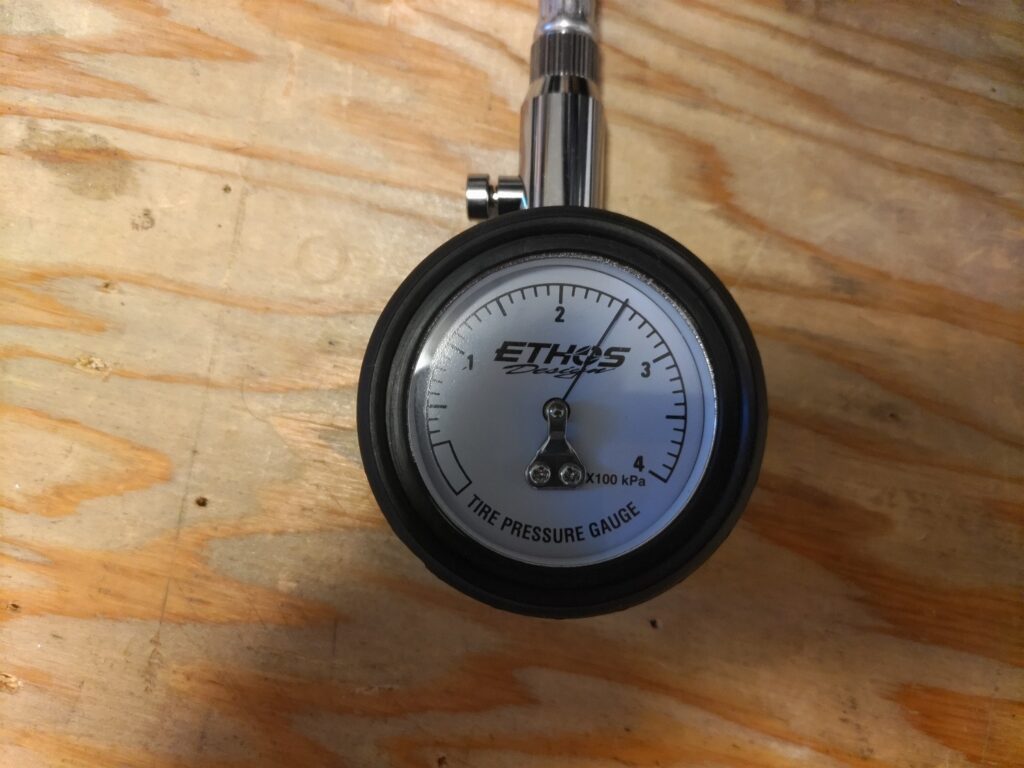 嫁に買ってもらったエアゲージ